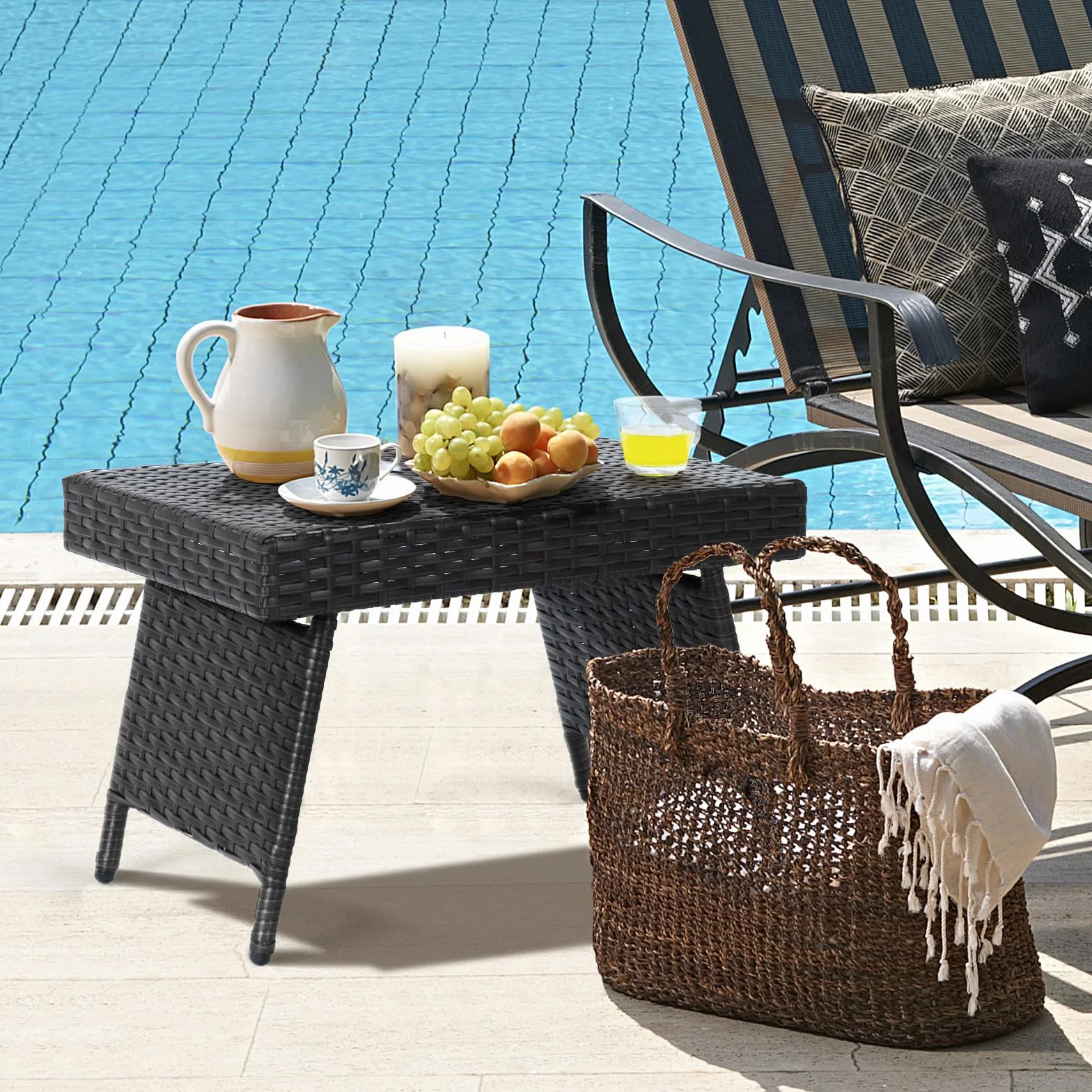 LIFEZEAL Tavolino da salotto pieghevole in rattan, tavolino da esterno con struttura in acciaio 60 x 40 x 40 cm, tavolo da giardino con capacità di carico di 45 kg (nero)
