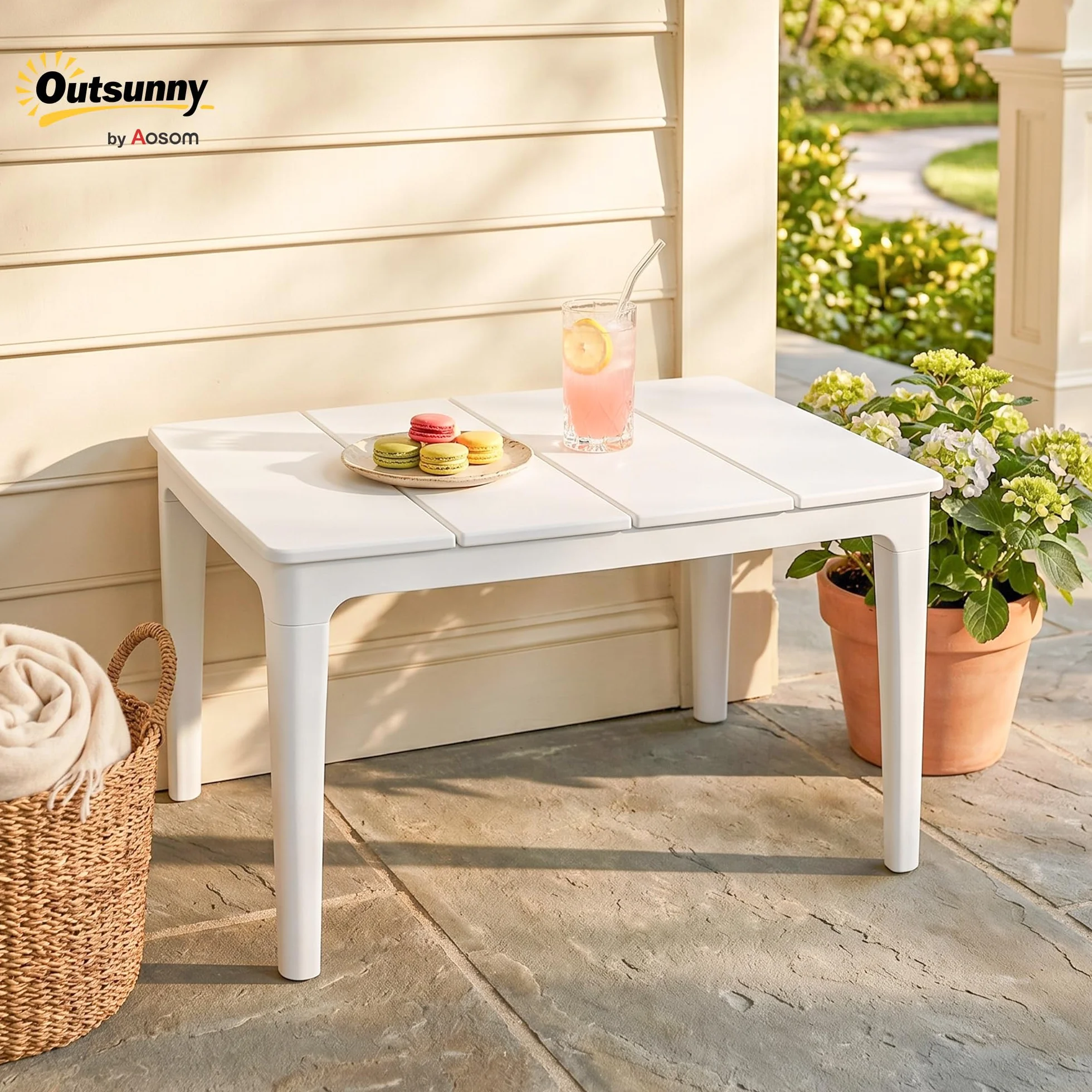 Outsunny Tavolo da Caffè da Esterno con Gambe Cilindriche, Tavolino da Giardino Rettangolare in Plastica PP, Stile Moderno, per Giardino, Balcone, Terrazzo, 53x70x39 cm, Crema