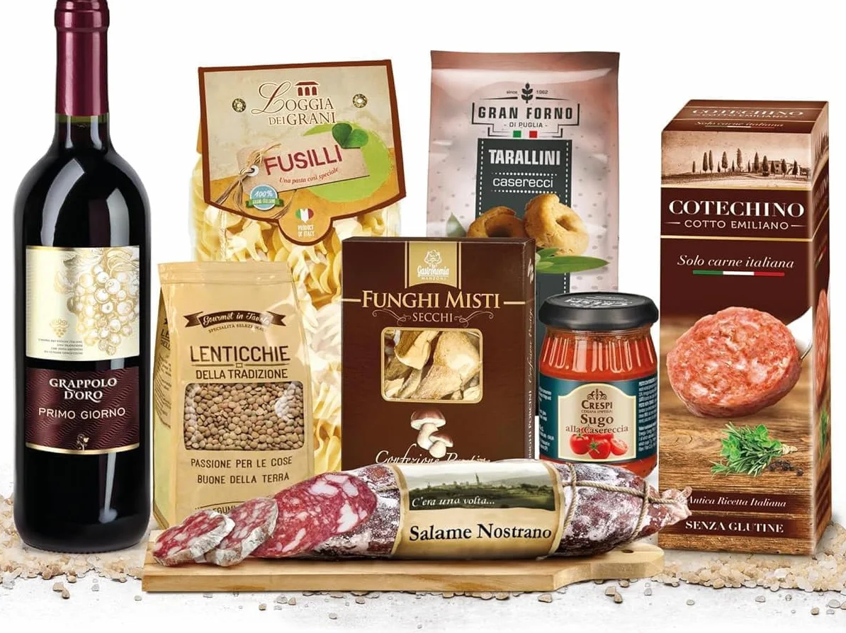 Cesto Natalizio 8 Pezzi “Sapori di Natale”, Confezione Regalo Gourmet con Prodotti Tipici Italiani, Salumi, Pasta, Vino Rosso, Cotechino e Dolci Tradizionali, Idea Regalo Elegante per le Feste