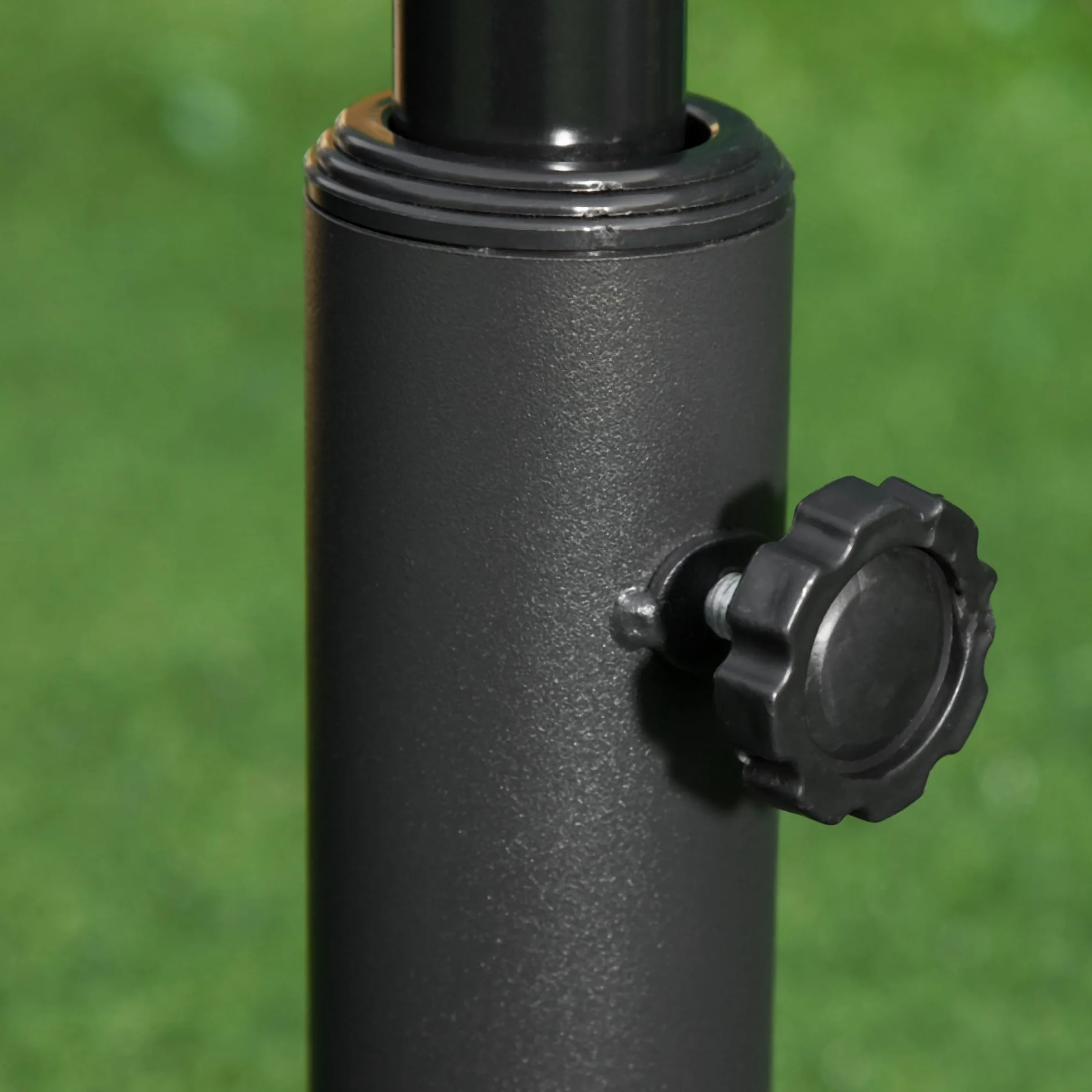 Outsunny Base per Ombrellone Rotonda in HDPE con Disegno Floreale, Base Ombrellone da 13kg con Supporto per Pali da 35-38-48mm, Nero