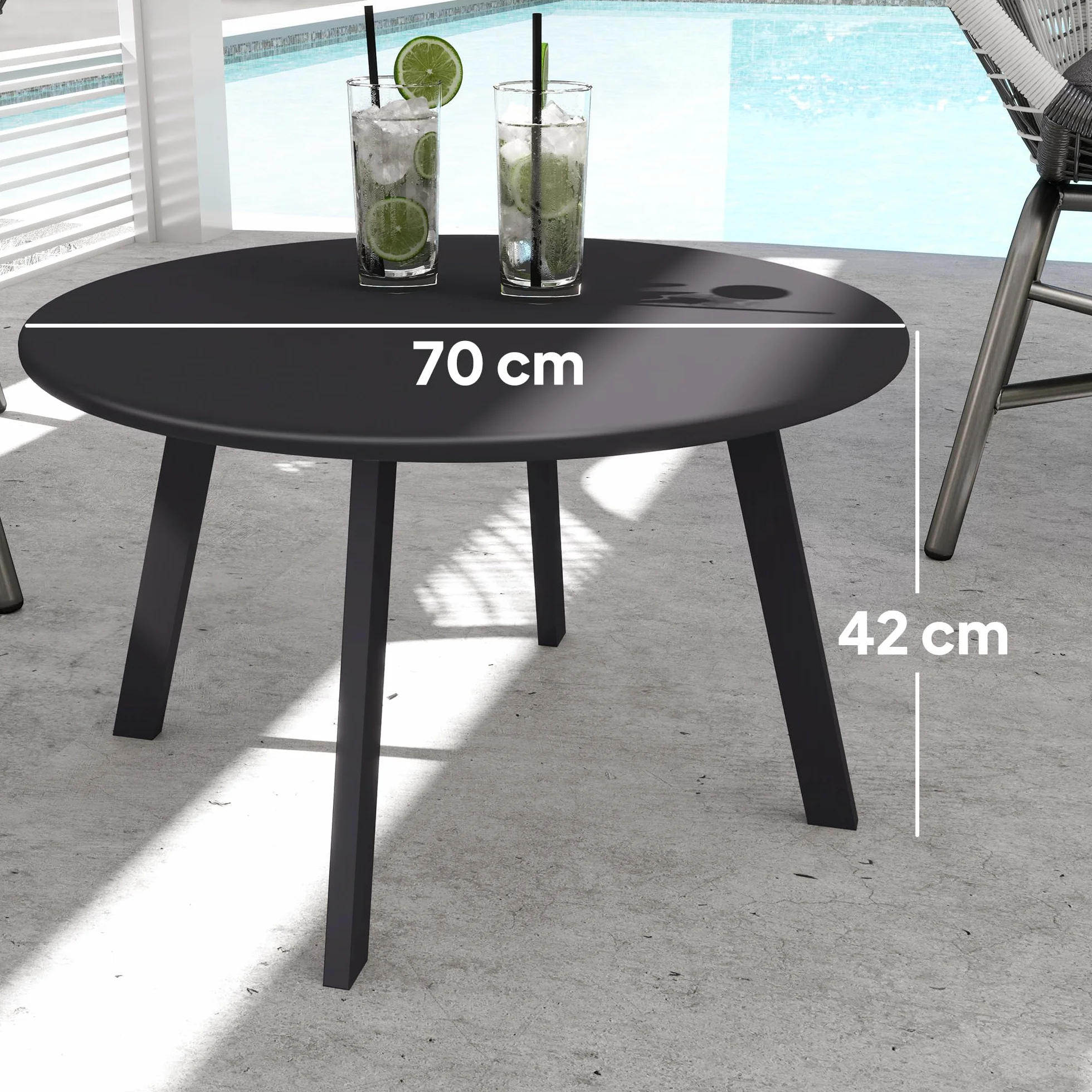 Outsunny Tavolino da Giardino Rotondo stile Industriale con Piedini Antiscivolo, Tavolino da Caffè in Metallo, per Balcone, Giardino, Terrazza, Soggiorno, Ø70x42 cm, Grigio Carbone