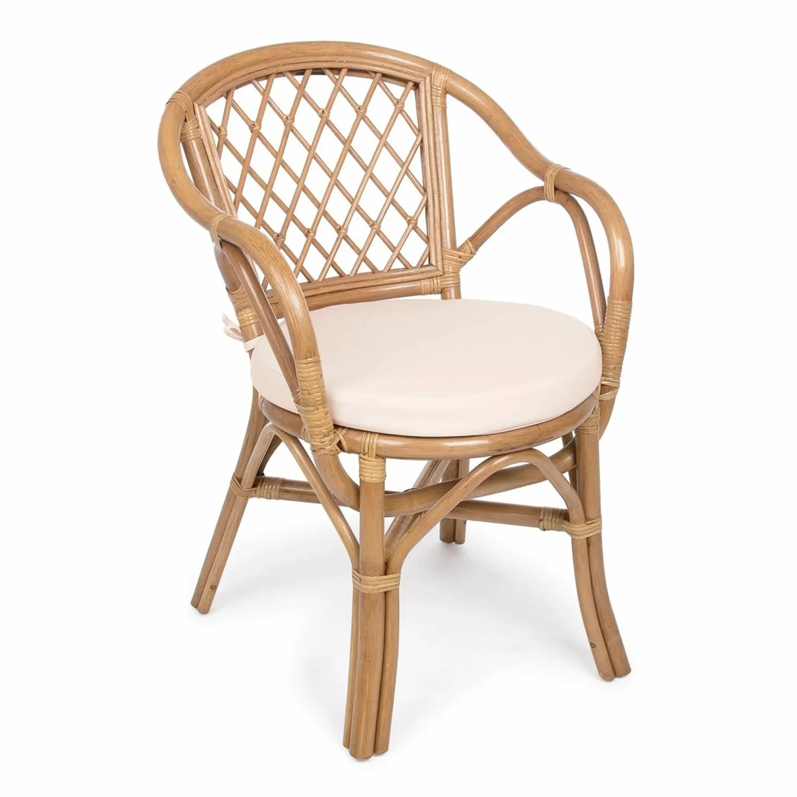 Poltrona vimini in rattan naturale per interno ed esterno. Artigianale ed ecosostenibile. Cuscino trapuntato incluso.