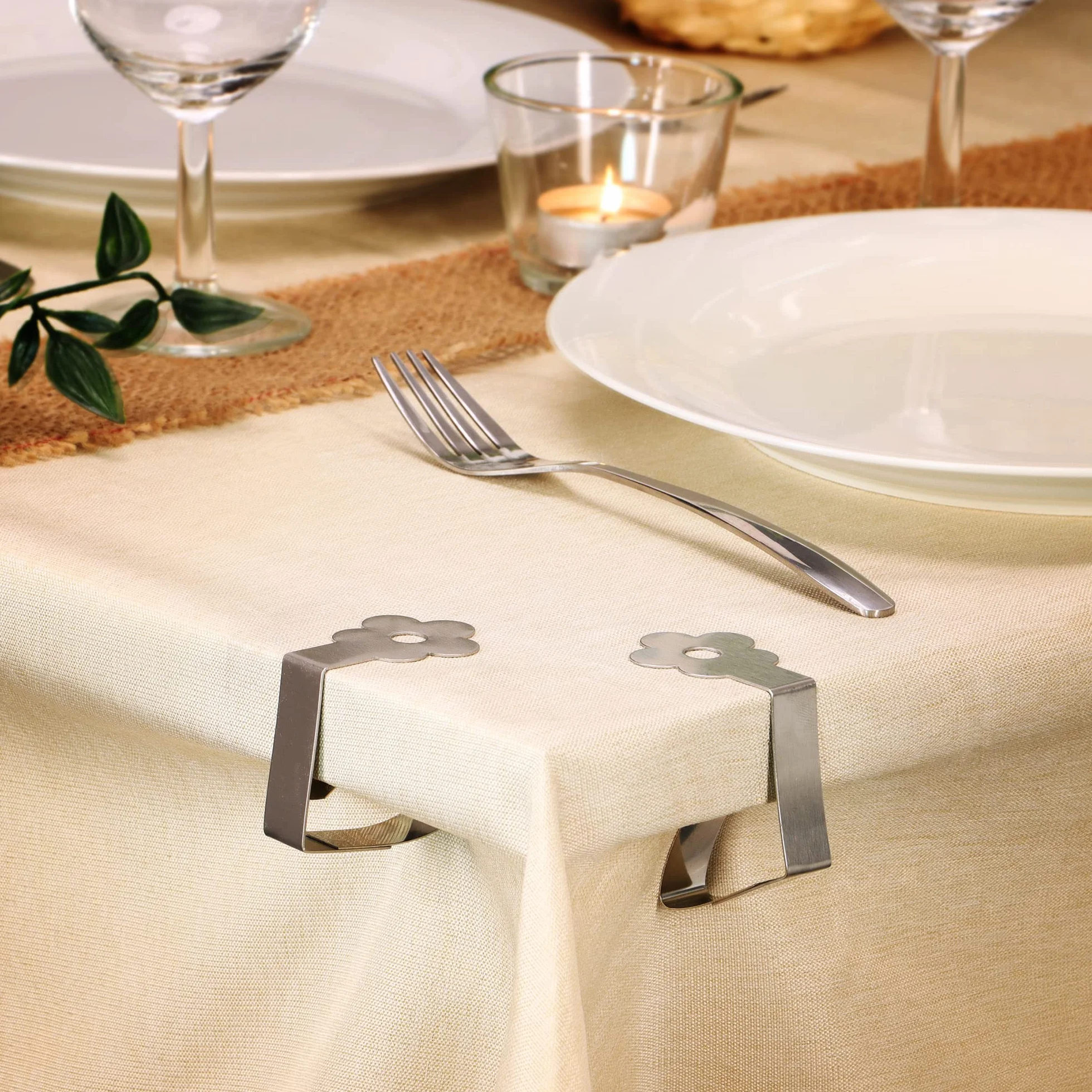 COM-FOUR® 8x clip per tovaglie premium in acciaio inossidabile - porta panni per biancheria da tavola - clip per tovaglie per interno ed esterno - clip in metallo (08 pezzi/fiore)