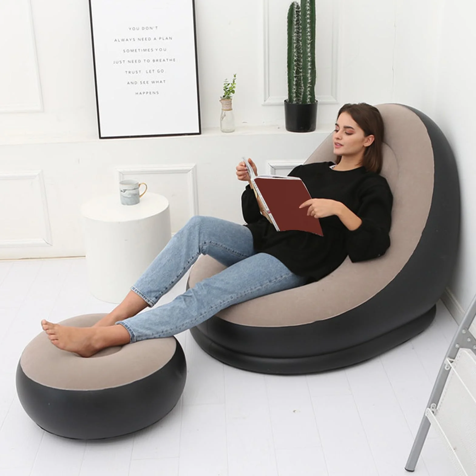 Sedia gonfiabile pieghevole floccata in PVC comoda con poggiapiedi poltrona per viaggi in campeggio all'aperto (Marrone)
