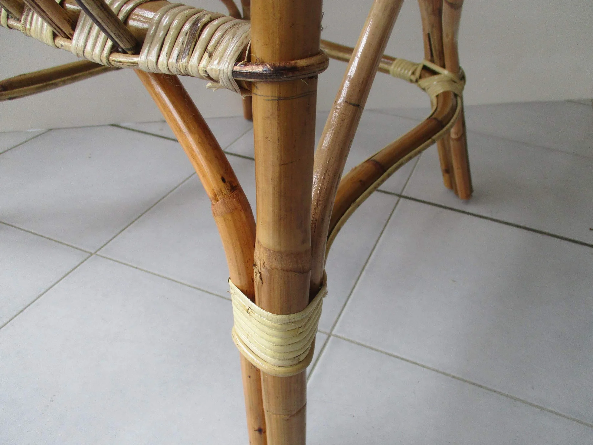 POLTRONA RATTAN NATURALE VIMINI SOLE ALTA CM 63X62X100 H VIMINI SCHIENALE ALTO RINFORZATA IN TUTTE LE SUE PARTI SEDUTA CM 45 SALOTTO SEDUTA CM 45