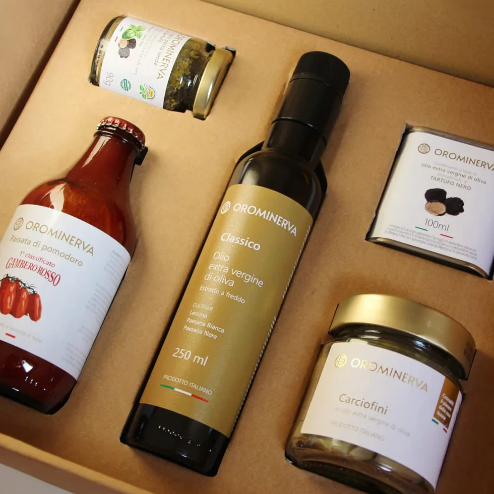 OROMINERVA - Box Gusto al tartufo - Confezione regalo alimentare con prodotti tipici, specialità italiane: olio EVO, sottoli, passata di pomodoro, pesto e olio al tartufo