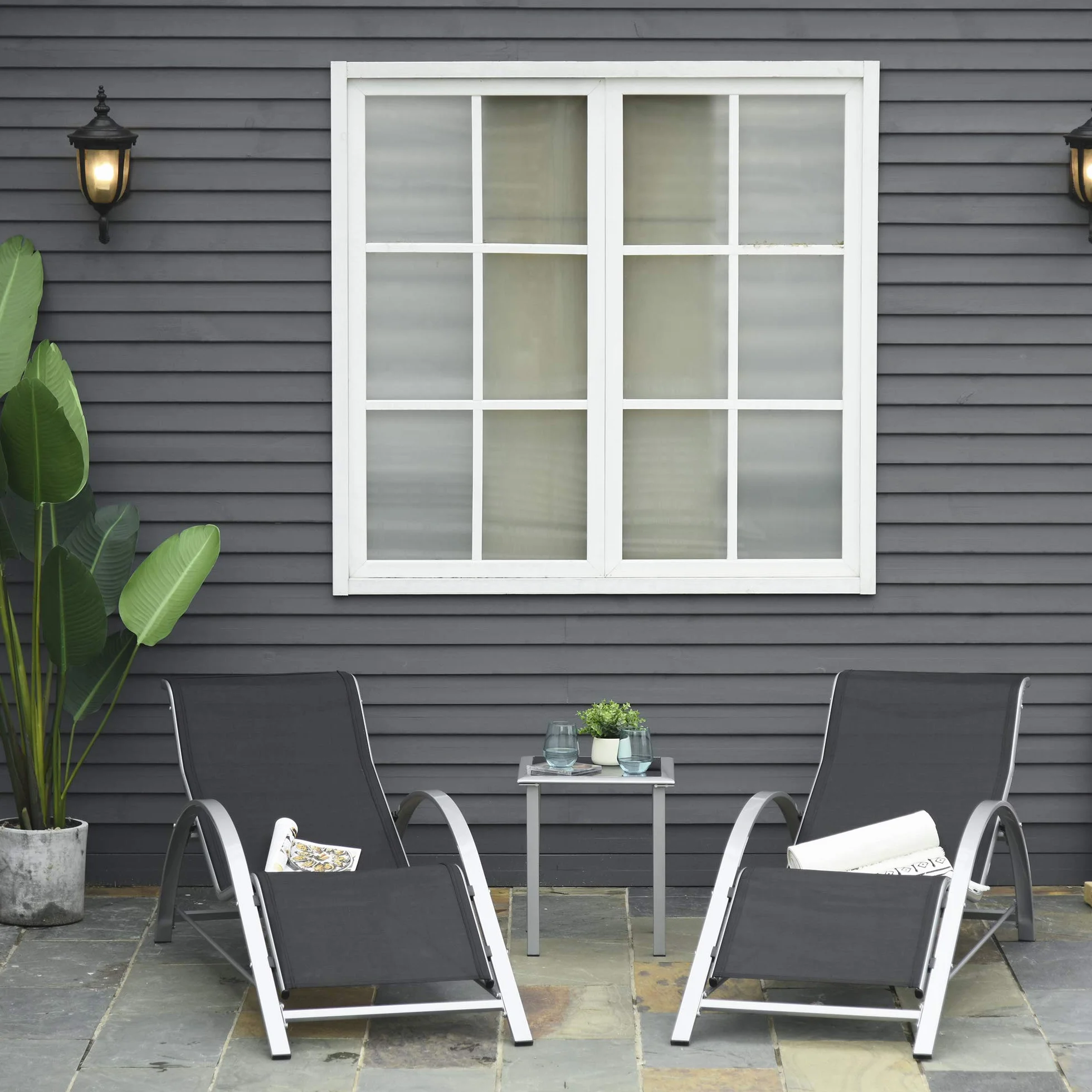 Outsunny Set 2 Sdraio da Giardino e Tavolino in Vetro, Lettino Prendisole con Tessuto Traspirante, 59x169x66cm, Nero Grigio