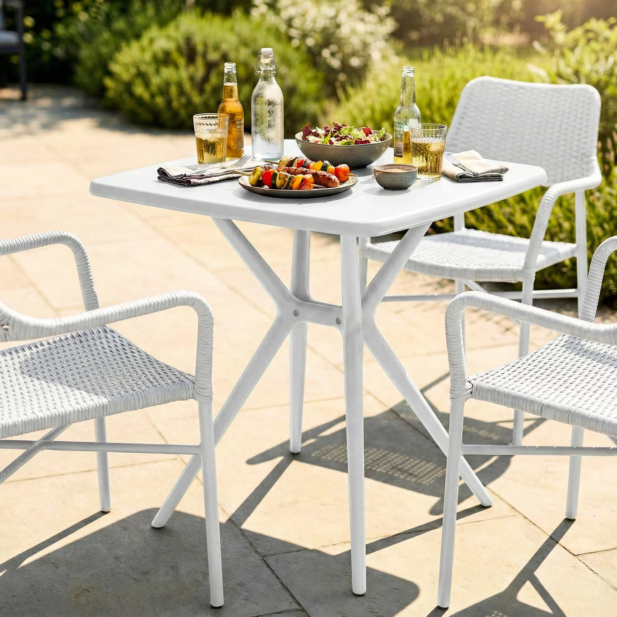 CLP Tavolo da Giardino Becky Resistente alle intemperie, Tavolo bistrot Quadrato 72x72 cm, Balcone in Polipropilene Anti UV, Colore:Bianco