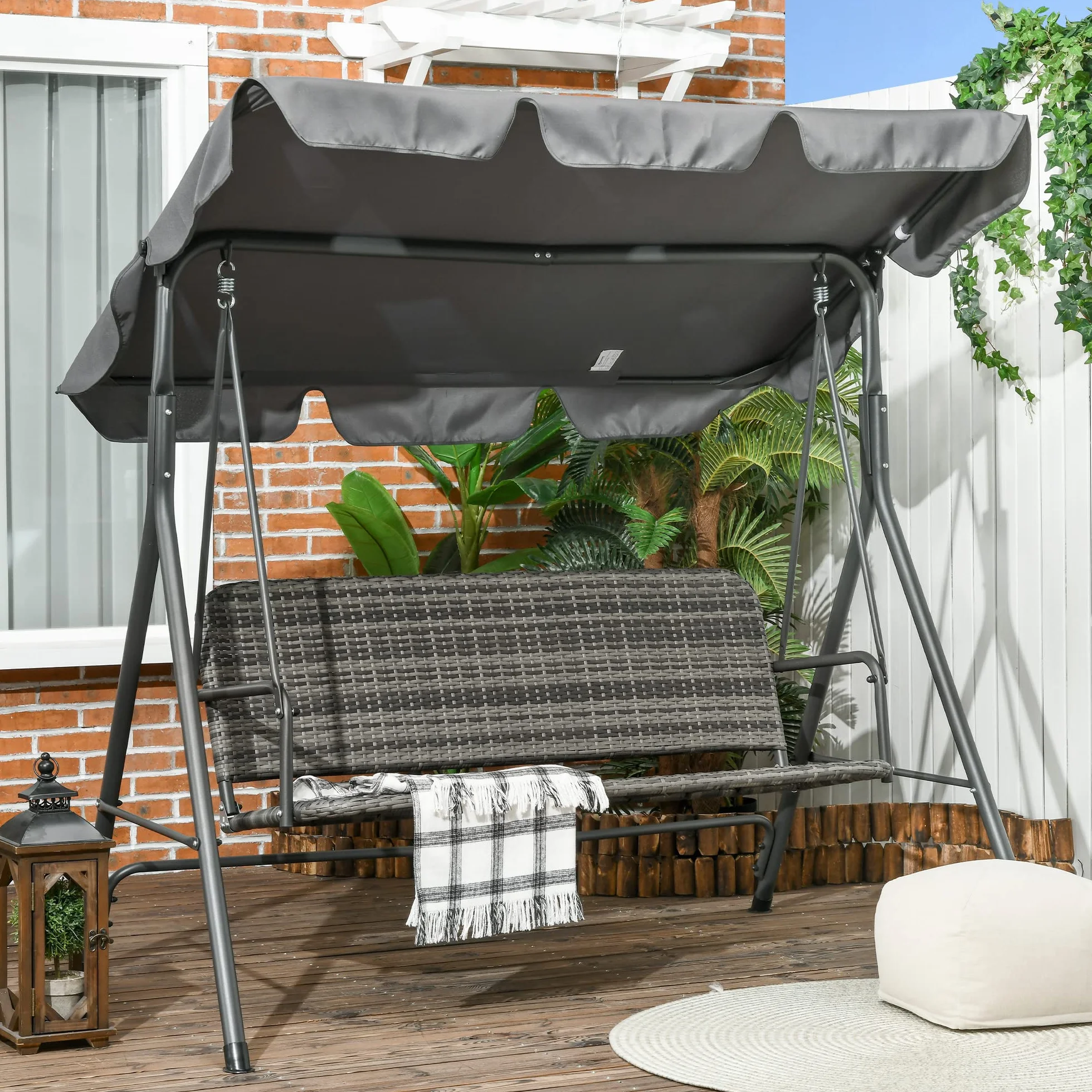 Outsunny Dondolo da Giardino 3 Posti con Tettuccio Parasole Regolabile, Dondolo da Esterno con Seduta Traspirante in Rattan PE e Acciaio, Portata fino a 240 kg, 167x112x153 cm, Grigio Scuro