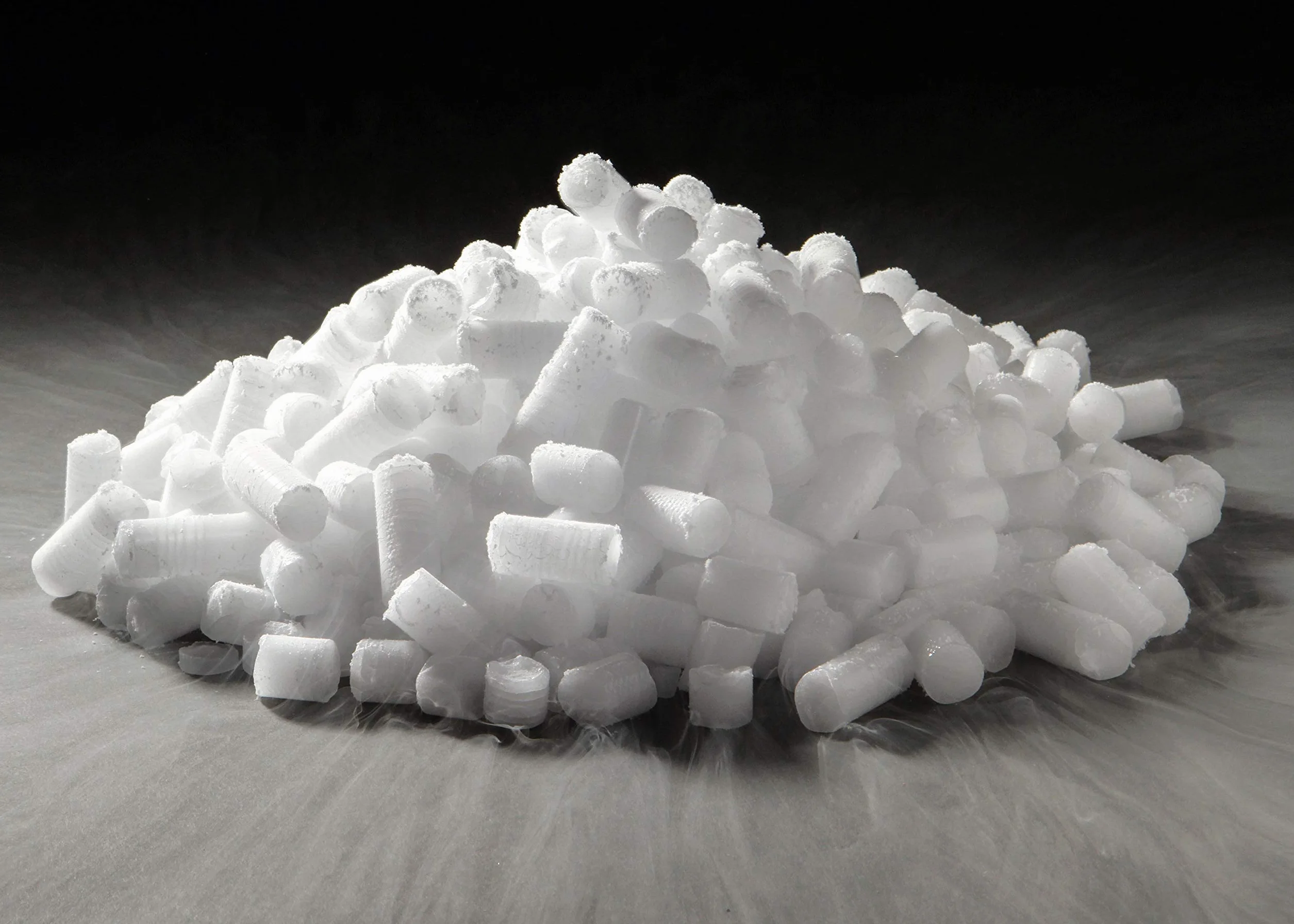 Ghiaccio secco in Nuggets da 10 mm, confezione da 10 kg per gastronomia. Attenzione: leggere istruzioni di trasporto e conservazione